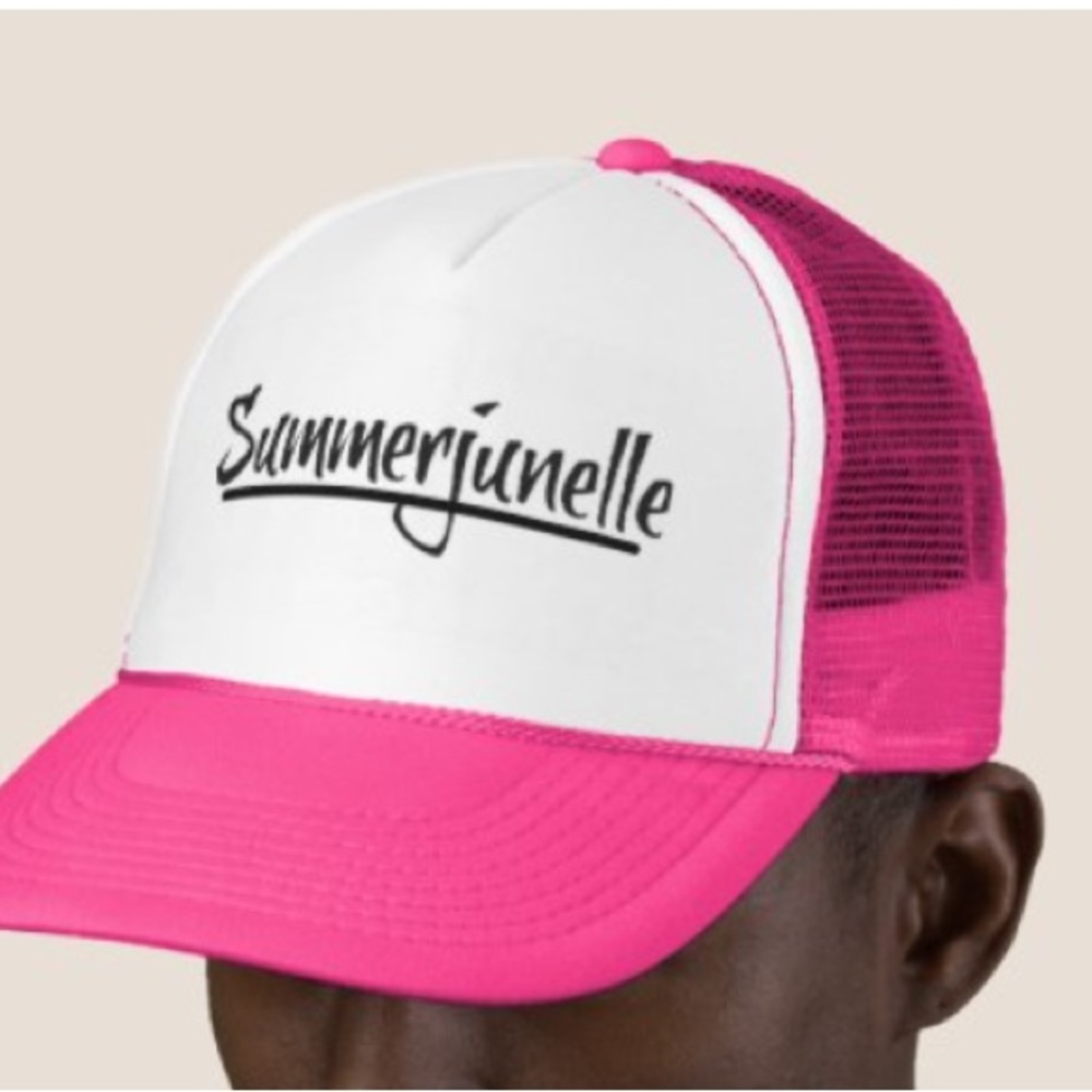 SummerJunelle hats OS in every color. Unisex